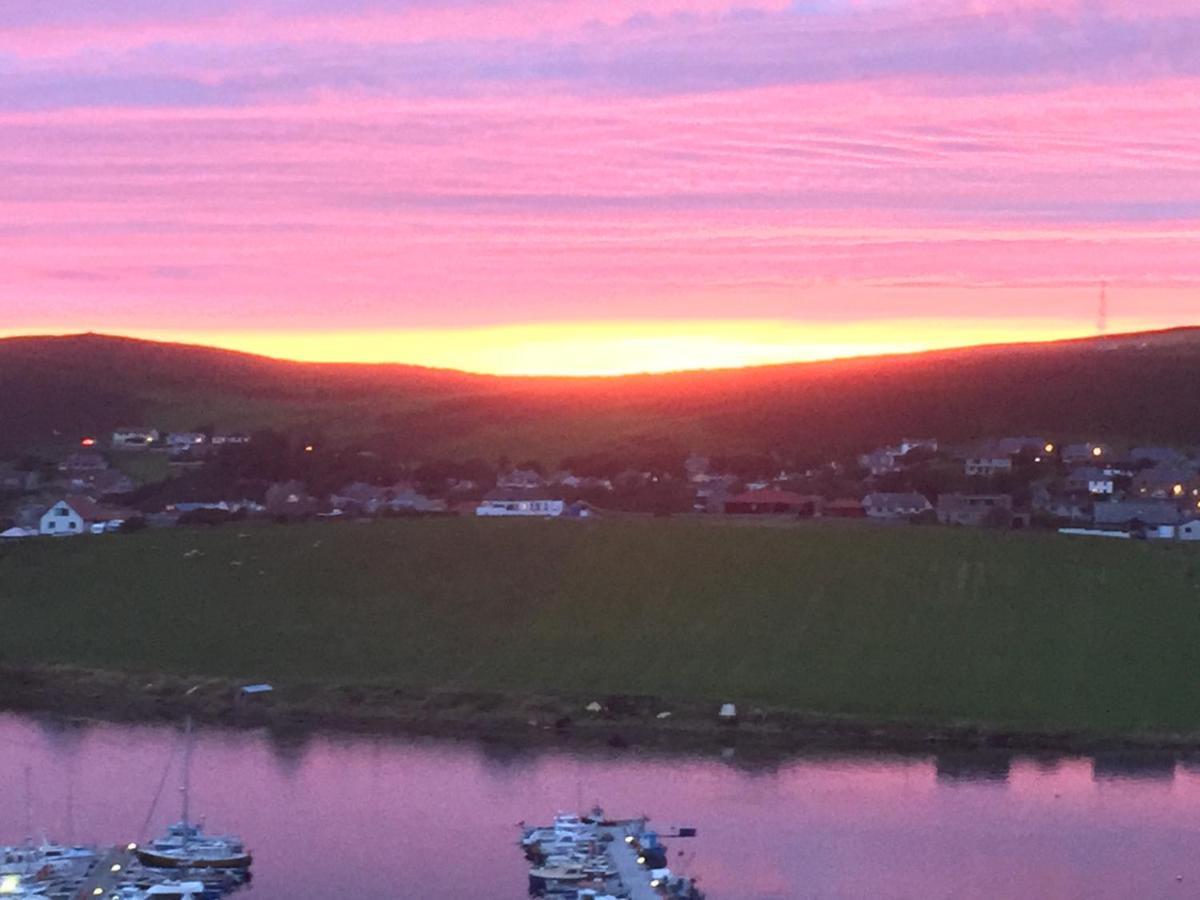 Easterhoull Chalets Scalloway Esterno foto